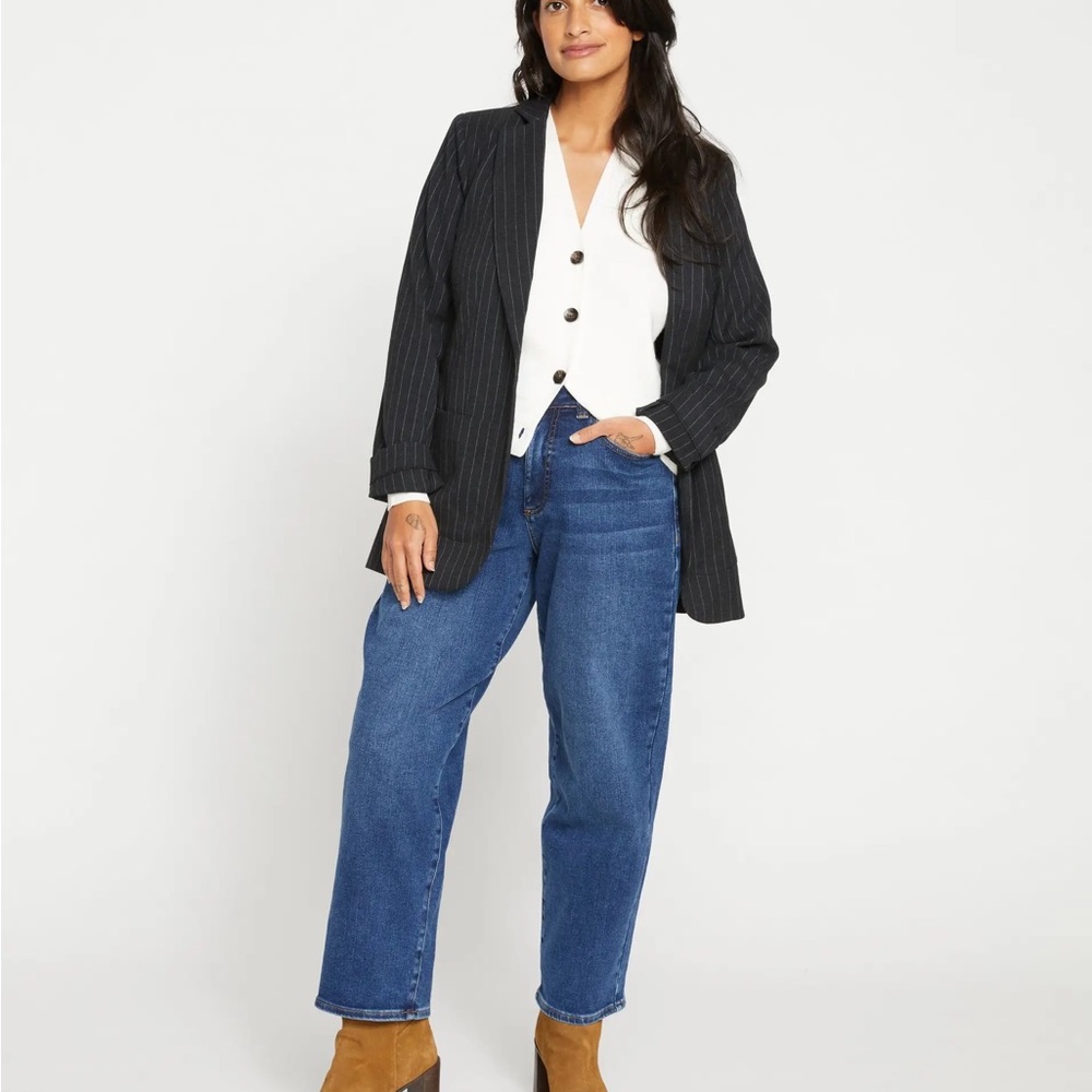 Universal Standard Lou Rise Barrel Leg Jeans